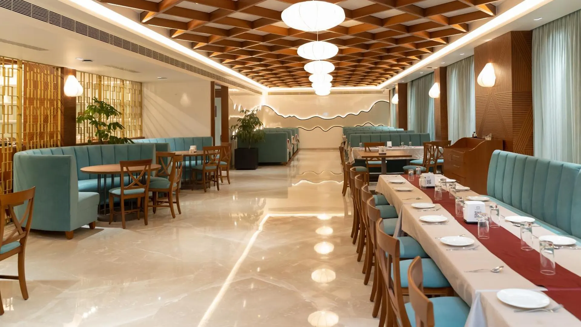 Hotel Le Grandeur Narasimharaja Puram