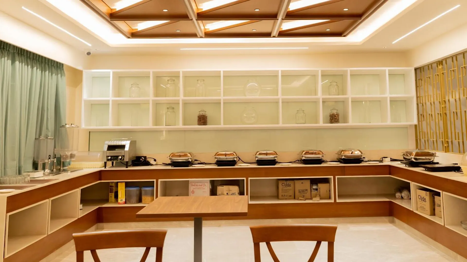 Hotel Le Grandeur Narasimharaja Puram 3*,  India