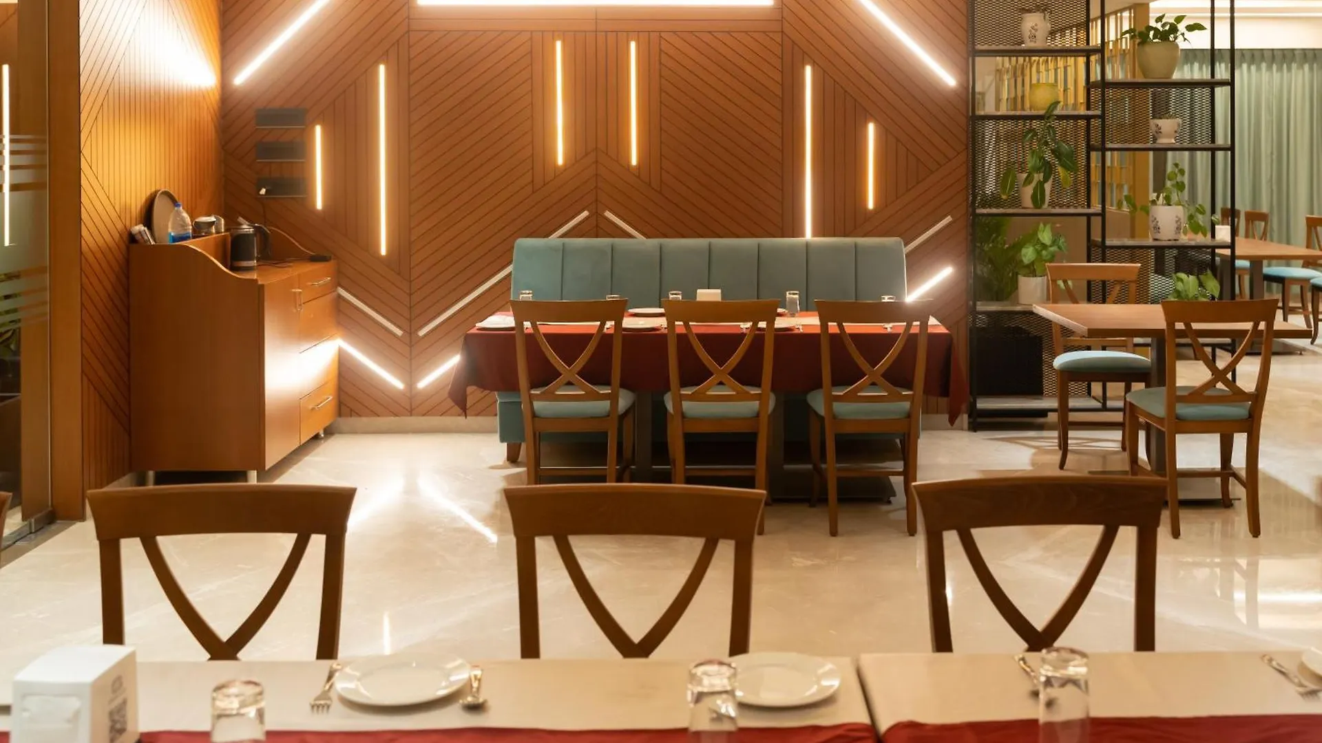 Hotel Le Grandeur Narasimharaja Puram